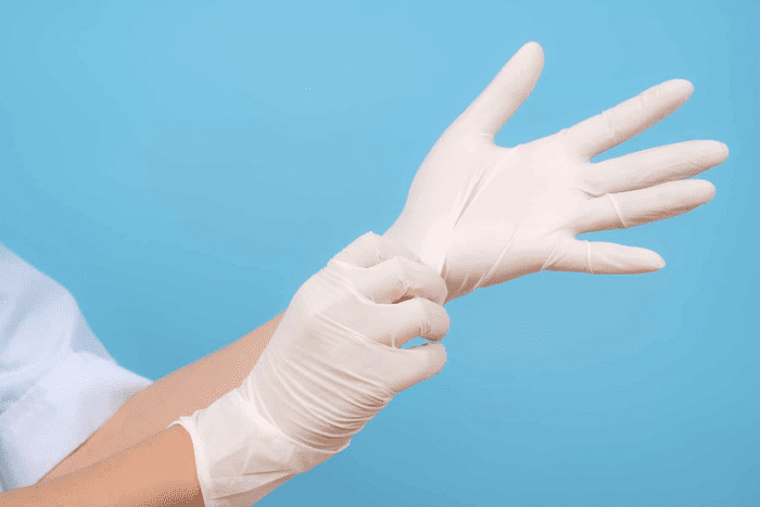 Cách đeo găng tay y tế đúng chuẩn mang đến nhiều lợi ích cho người sử dụng