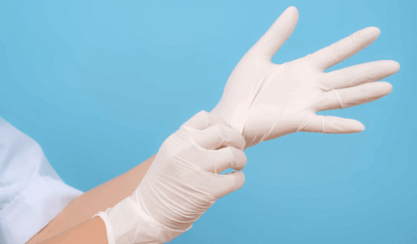Cách đeo găng tay y tế đúng chuẩn mang đến nhiều lợi ích cho người sử dụng