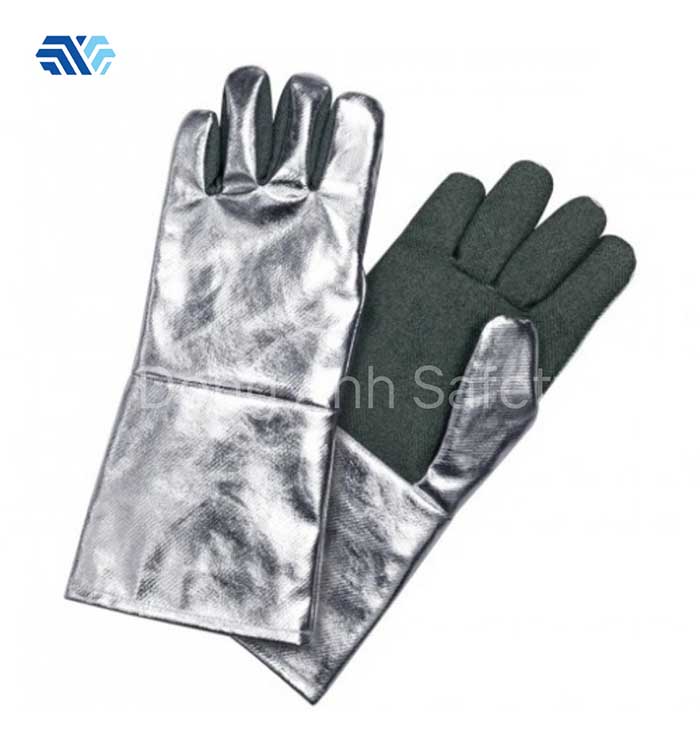 Găng tay chống nhiệt là một trong các loại găng tay bảo hộ có khả năng cách nhiệt lên tới 1000°C giúp bảo vệ tối đa tay người sử dụng khỏi bị bỏng trong môi trường làm việc nhiệt độ cao