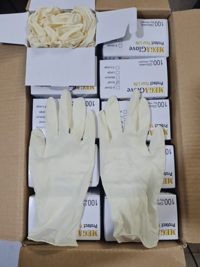 Găng tay Mega Glove thường được sử dụng nhiều trong các lĩnh vực về y tế, làm đẹp (Nguồn ảnh: Sưu tầm)