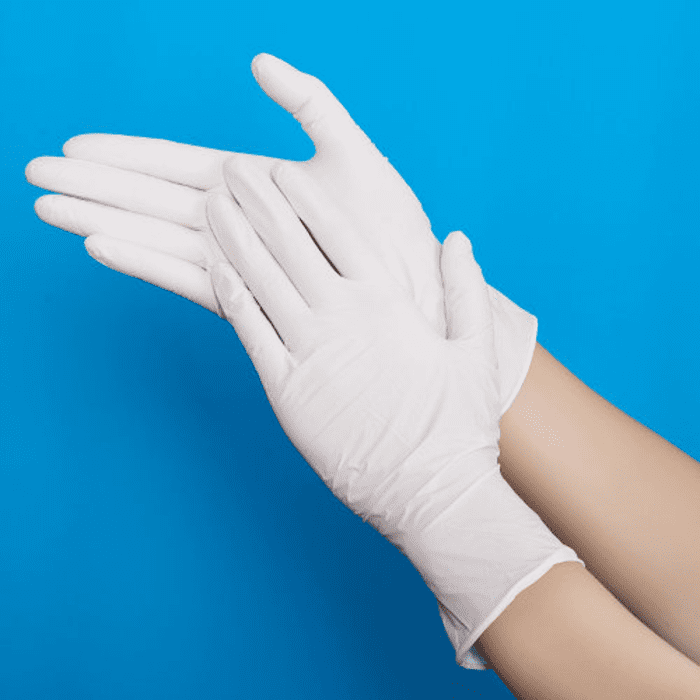 Găng tay y tế loại dài EZCARE thường được khuyên dùng đối với khách hàng dị ứng protein (Nguồn ảnh: Sưu tầm)