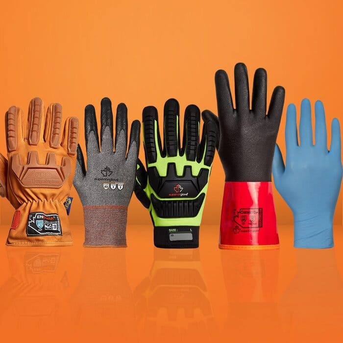 Găng tay bảo hộ được làm từ nhiều nguyên, vật liệu như Latex, Nitrile, nhựa PVC, Cotton...