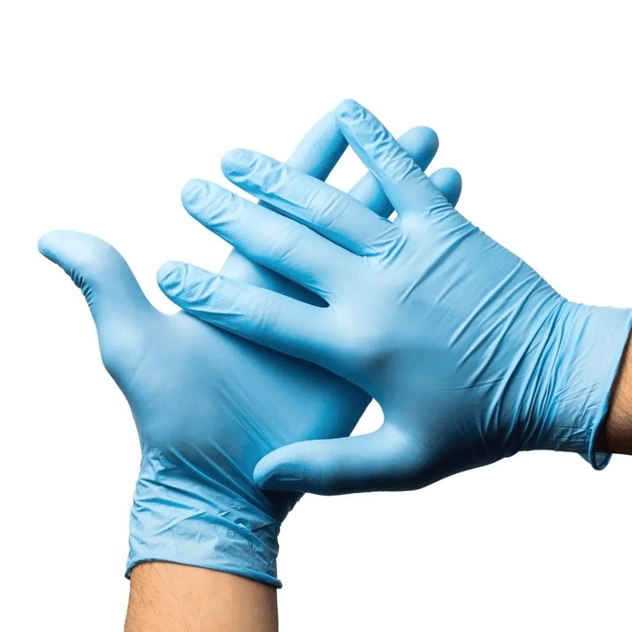 Găng tay Nitrile với độ dày từ 0.05 đến 0.08 mm chỉ có thể chống được hóa chất nồng độ nhẹ (Nguồn ảnh: Sưu tầm) 