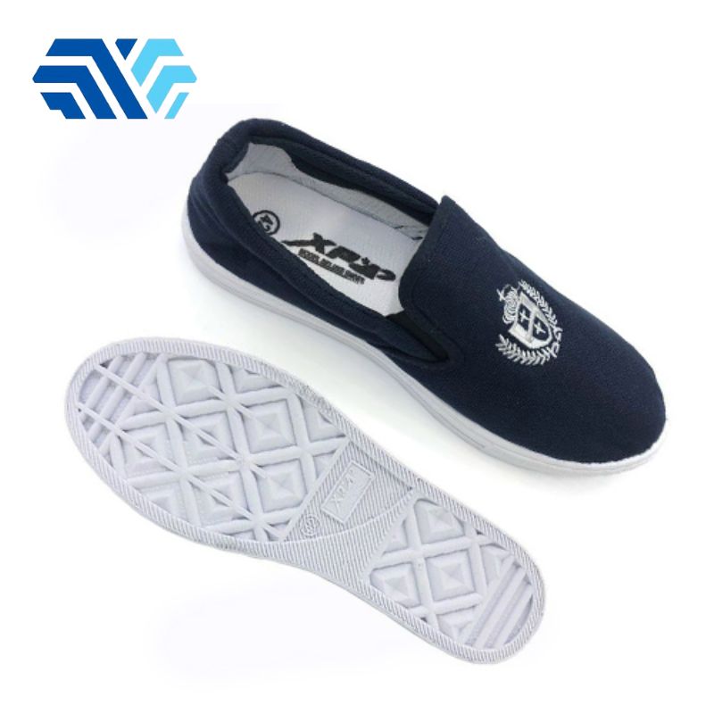 Giày vải Bata XP
