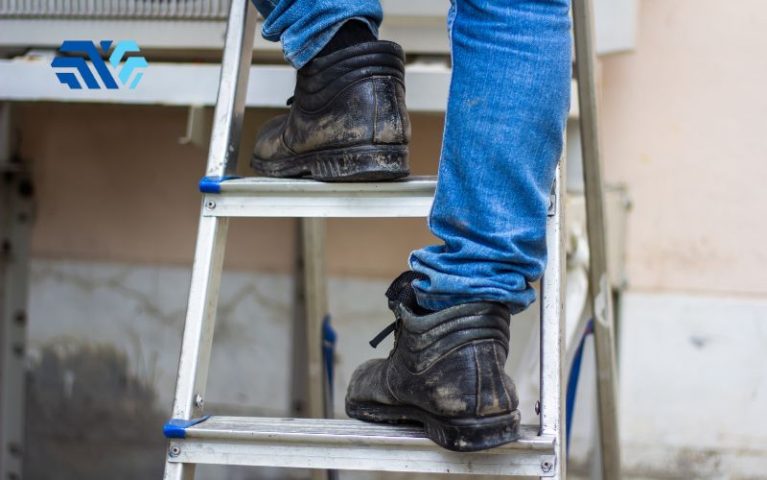 Cách phân biệt giày bảo hộ thật giả đơn giản, chính xác nhất - Hình 3