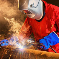 Quần áo bảo hộ cho thợ hàn: Những điều cần biết